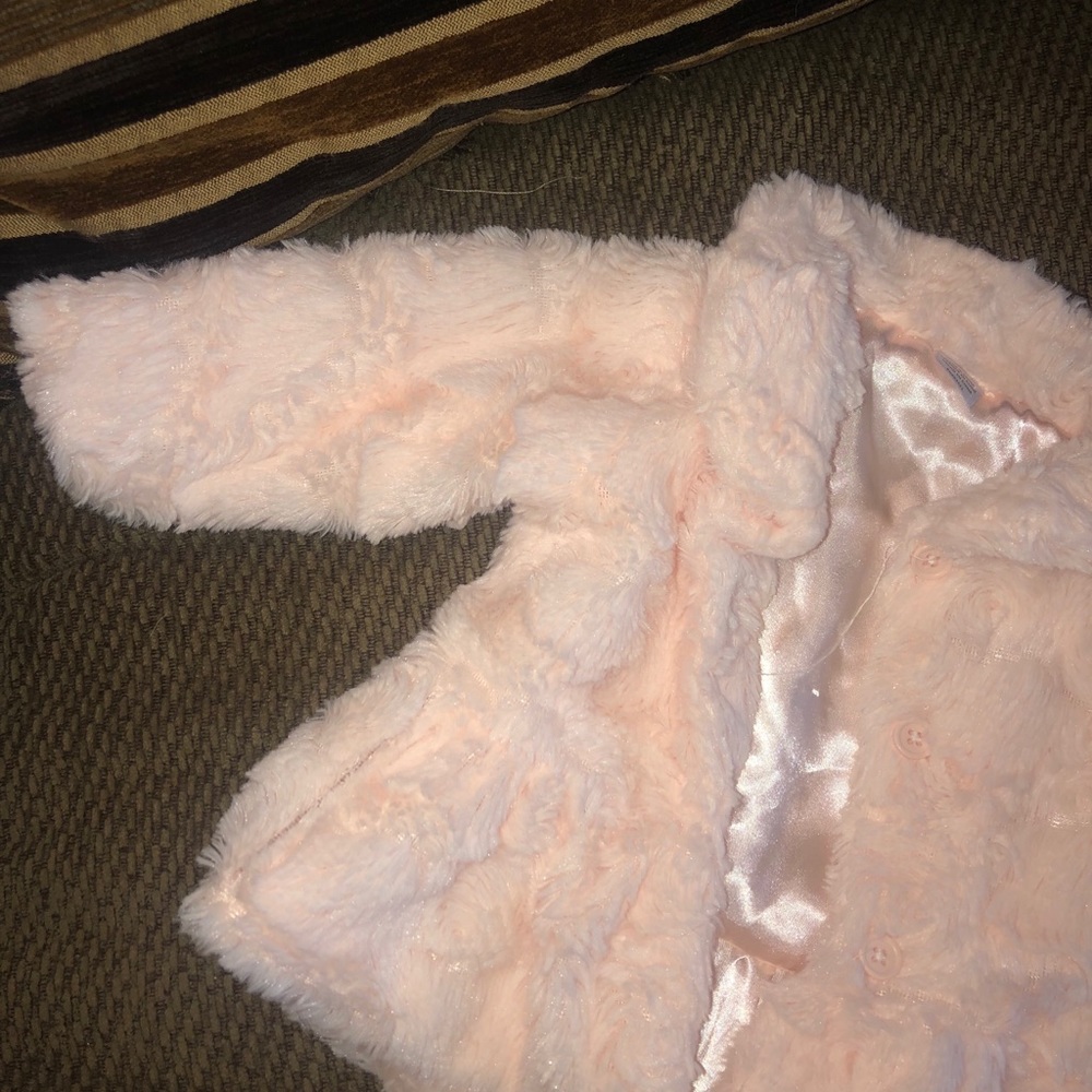 Fur coat - Picture 2 of 4